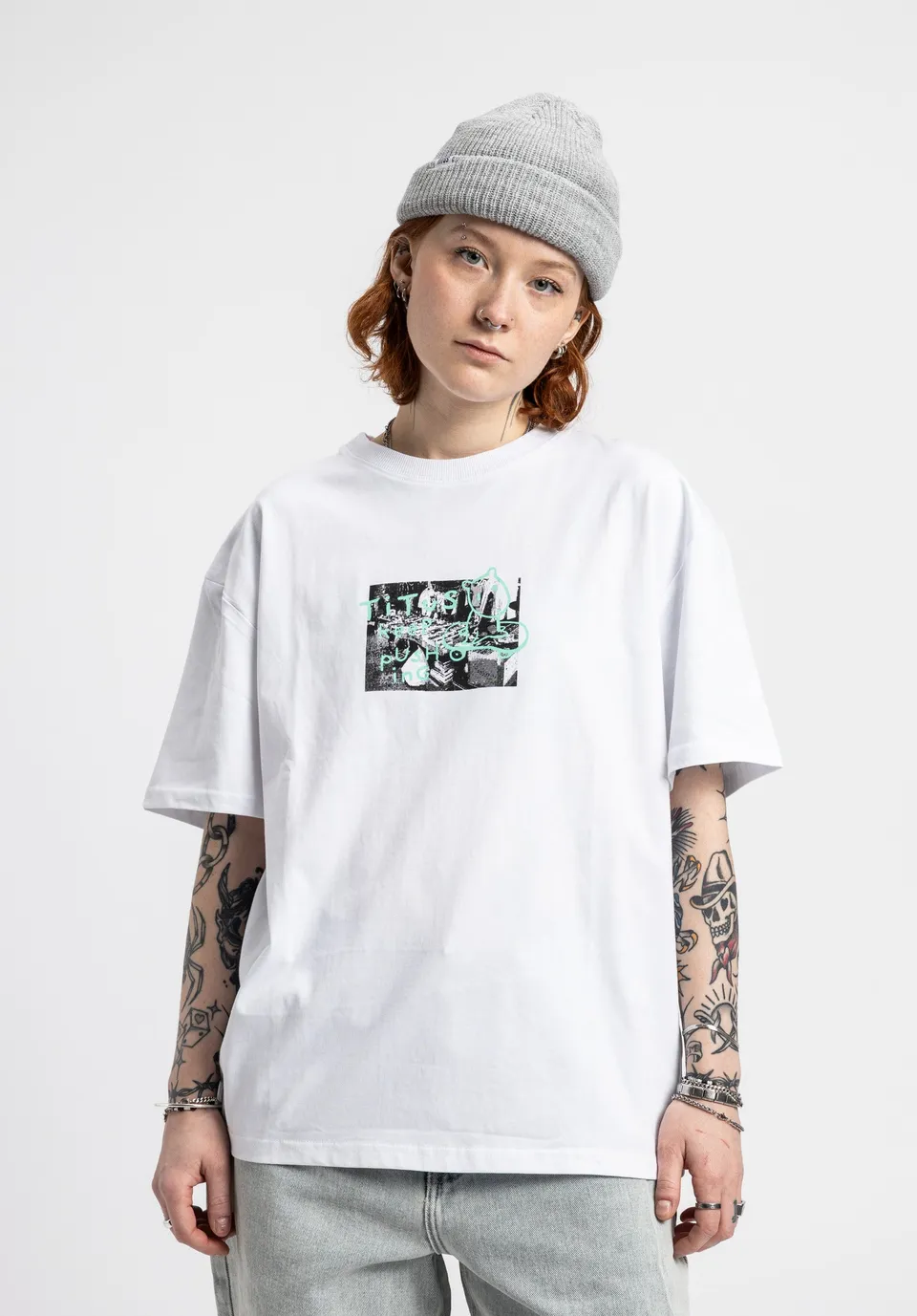 titus-w-doggo-t-shirt-f-r-damen-white-regular-fit-mit-frontprint image 1