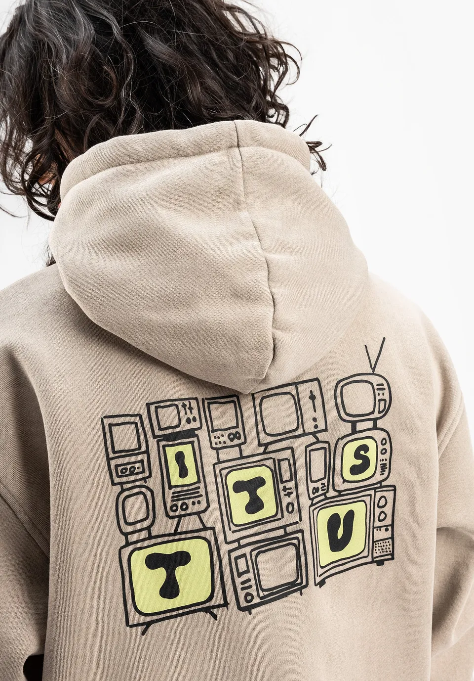 titus-felia-hoodie-mit-kapuze-und-k-nguru-pocket image 1