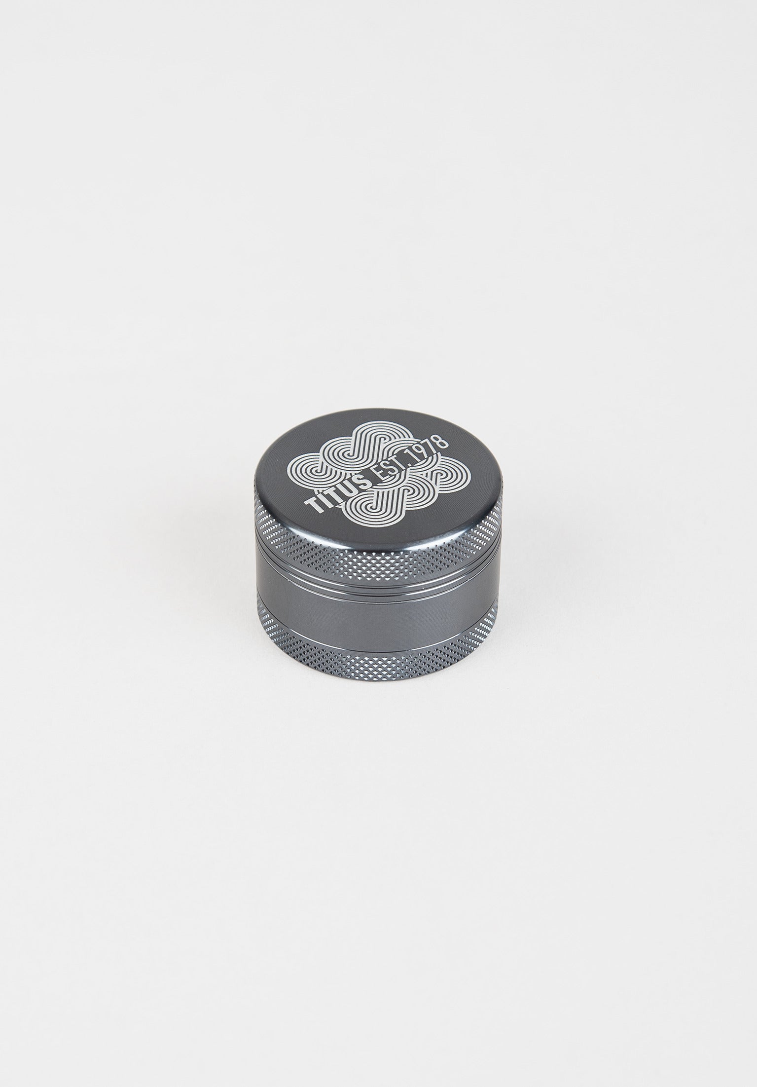 titus-spiro-pocket-metal-3-parts-mini-grinder-3-8-cm-2 image 1
