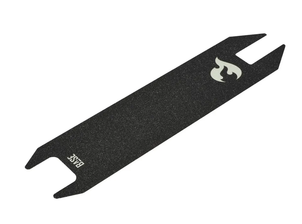 chilli-pro-scooter-griptape-black-base-s image 1
