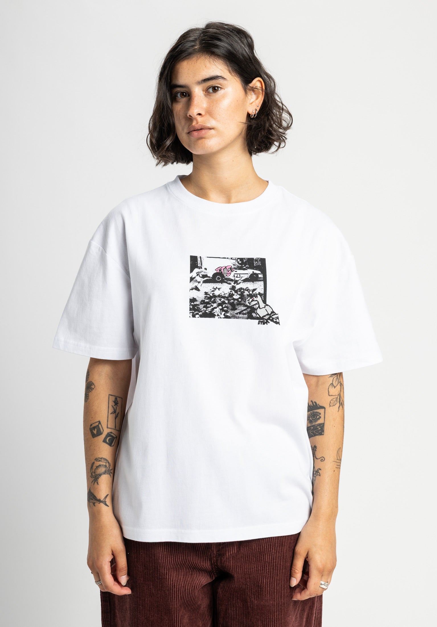 titus-piccioni-t-shirt-mit-graffiti-tag image 1