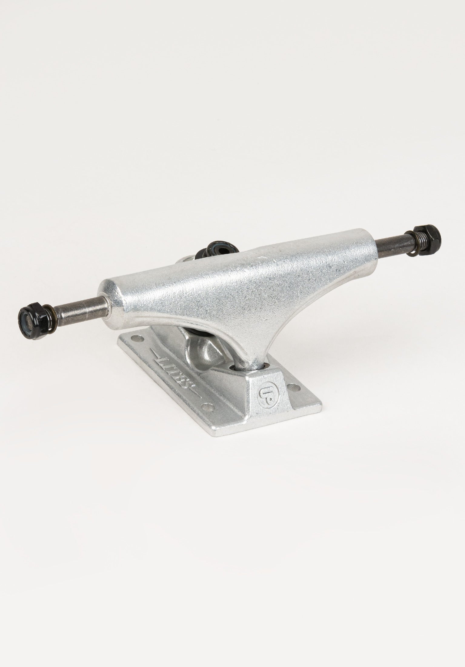 titus-5-0-low-lites-skateboard-achse-silver-polished image 1