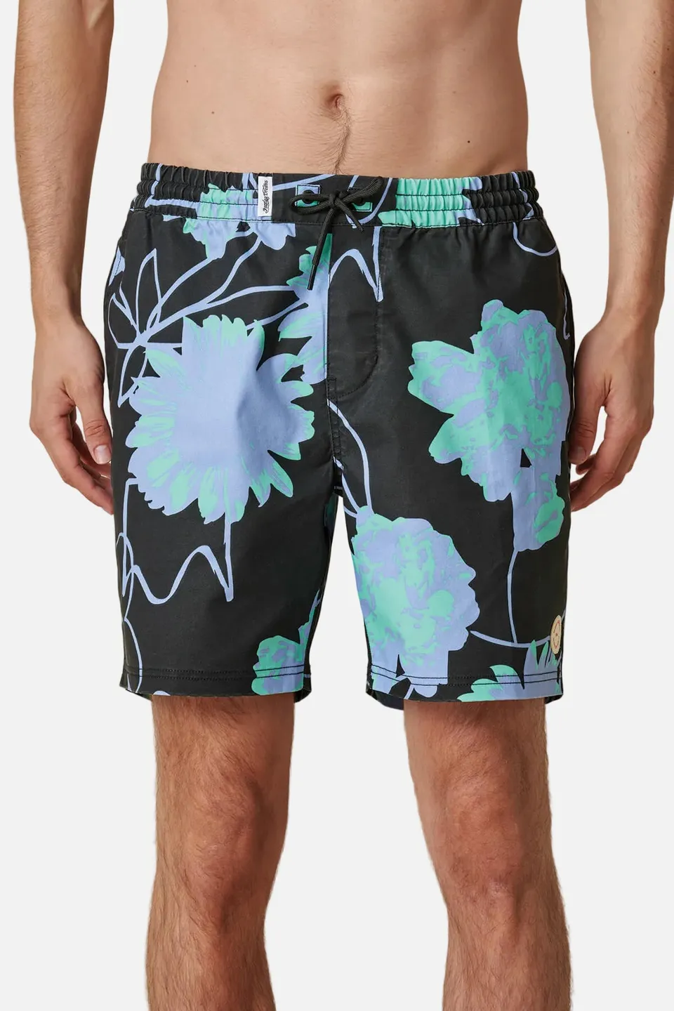 globe-dreamin-wild-poolshort-black-nachhaltige-badeshorts-mit-dwr image 1