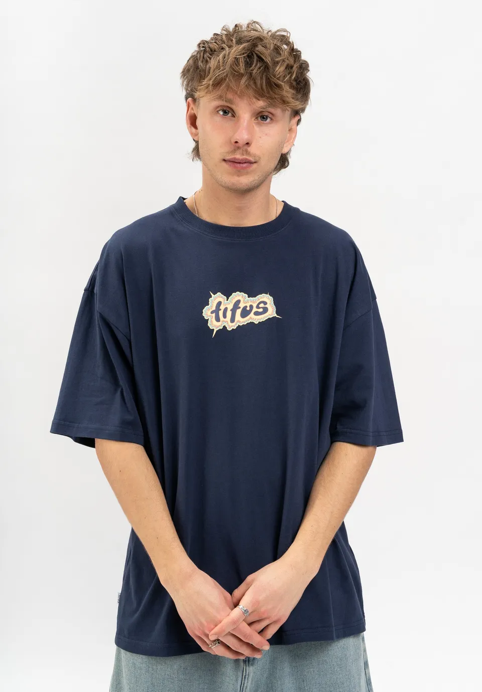 titus-carmo-t-shirt-loose-fit-mit-art-print image 1