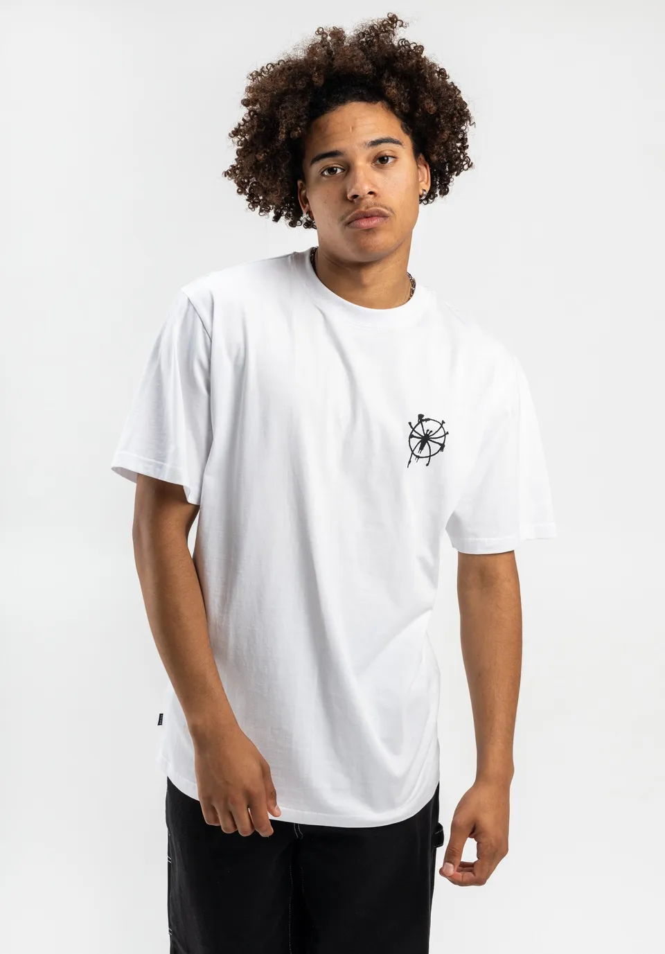 titus-h-m-h-kki-t-shirt-regular-fit-kunstprint-backprint image 1